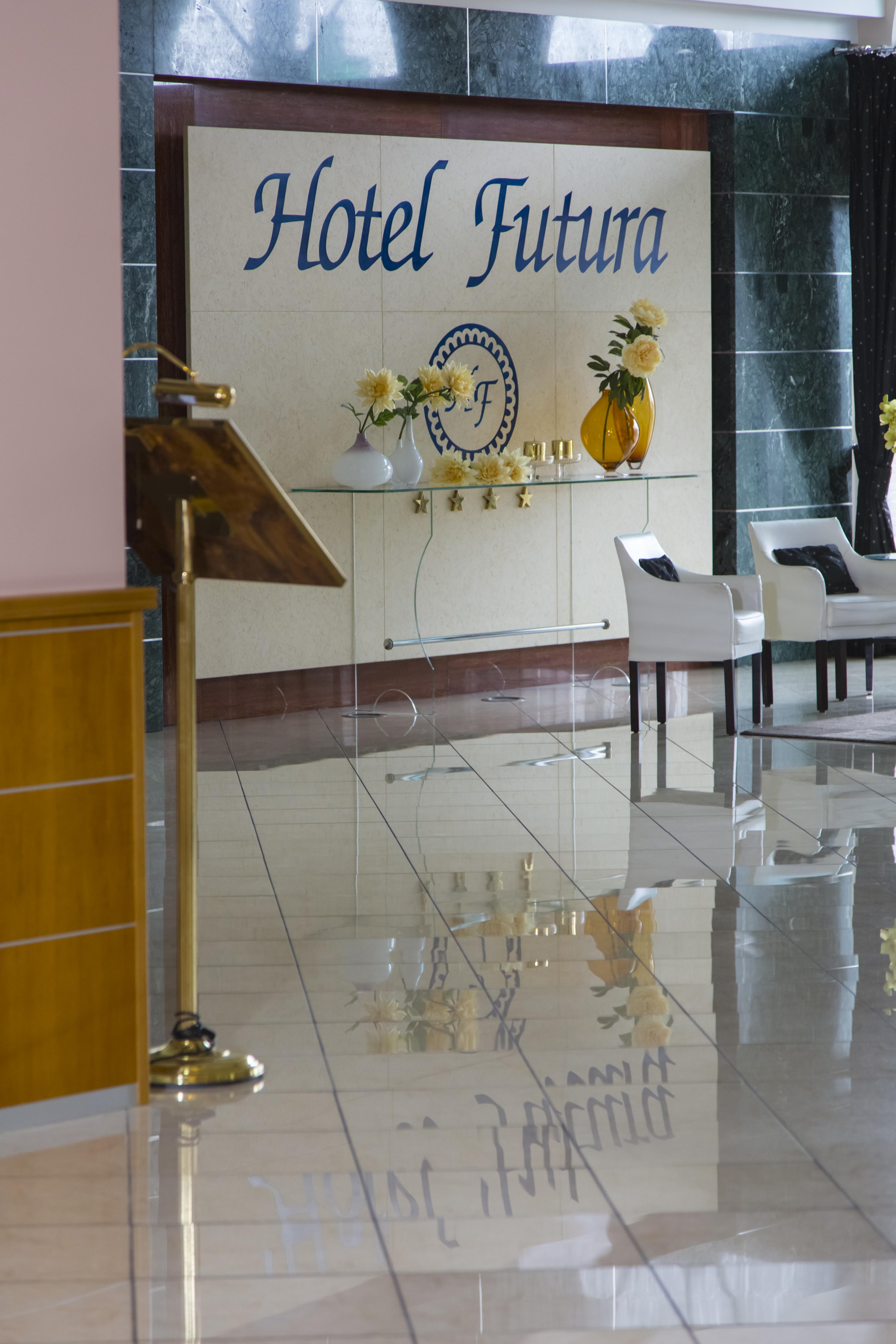 Hotel Futura Centro Congressi Наполи Екстериор снимка