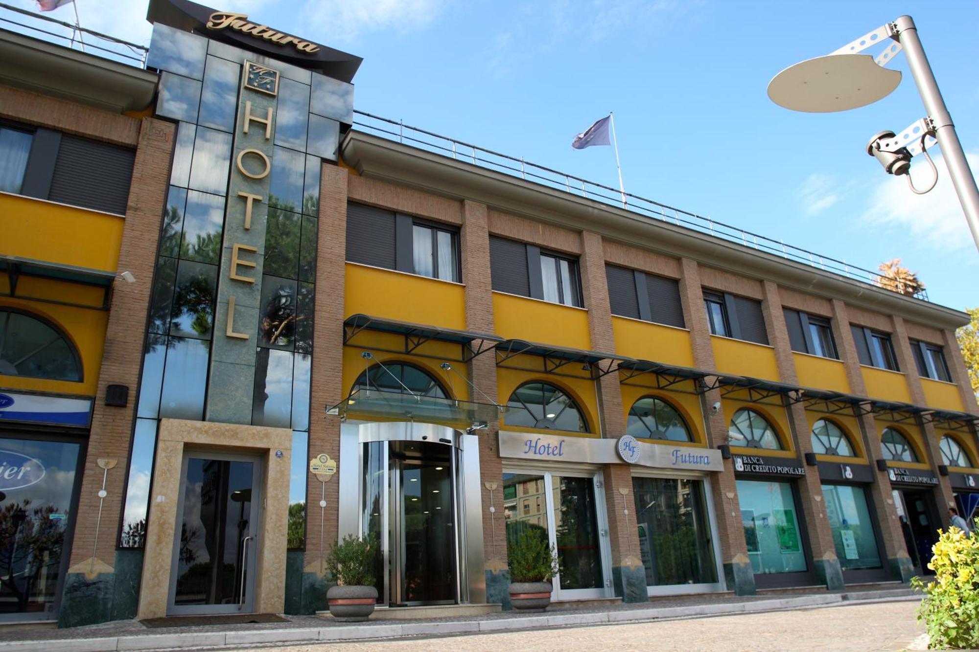 Hotel Futura Centro Congressi Наполи Екстериор снимка